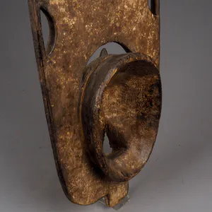 Niet of onleesbaar gesigneerd - Ijo plank masker Niger delta kopen? Bied vanaf 1!