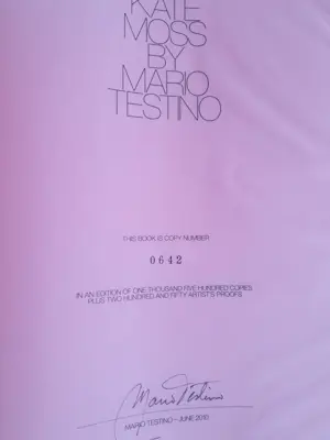 AcheterMario Testino - Kate Moss? Enchérissez de 545!