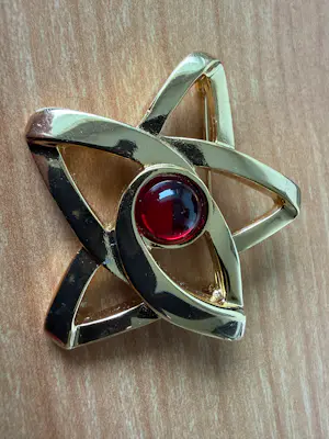 Paloma Picasso - Prachtige broche met rode steen. kopen? Bied vanaf 50!