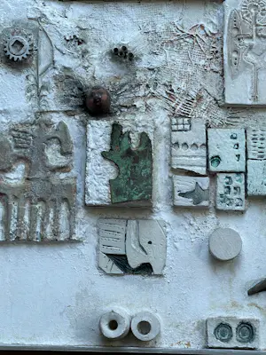 Theo Boons - compositie in reliëf kopen? Bied vanaf 100!