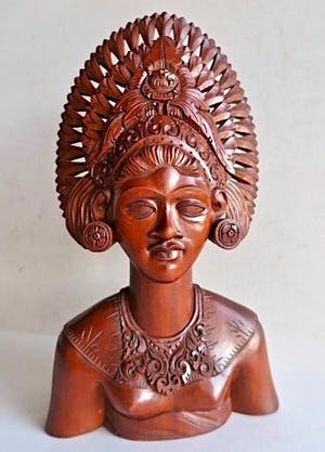 Curiosa - Buste van een Balinese Djanger Danseres - Handgesneden Hout kopen? Bied vanaf 50!