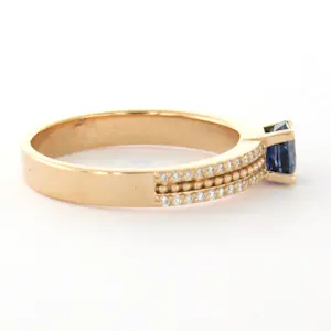 18k gouden ring met saffier en briljant geslepen diamant tot. 0.18ct kopen? Bied vanaf 660!