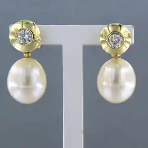 14k geel gouden oorhangers bezet met parel en briljant geslepen diamant 0.30ct kaufen? Bieten Sie von 710!