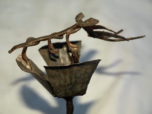 Niet of onleesbaar gesigneerd - Beeld van koper, "Libelle op klaproos" kopen? Bied vanaf 1!