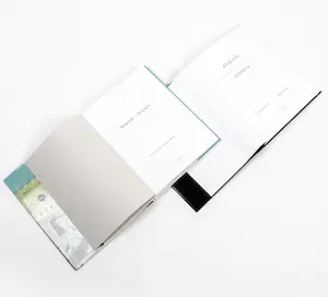 Damien Hirst - gesigneerd, 'Requiem I en II', exclusieve uitgave in linnen slipcase kopen? Bied vanaf 990!