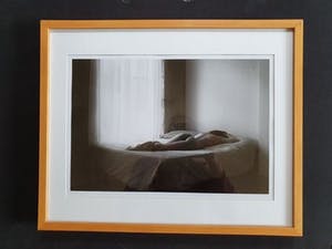 Niet of onleesbaar gesigneerd - Naakt op bed van Jérémie Mazenq (ingelijst) kopen? Bied vanaf 1!
