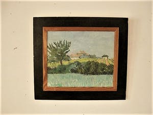 Niet of onleesbaar gesigneerd - Sfeervol omstreeks 1950 geschilderd olieverf "huis op heuvel" mooie lijst! kopen? Bied vanaf 1!