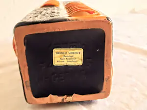 Carstens Tonnieshof - Keramik Vase Relief-Rippendekor Orange/braun 60er/70er Jahre kopen? Bied vanaf 70!