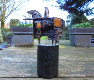 Eric Claus - de toernooiridder - prachtig patina! kopen? Bied vanaf 425!