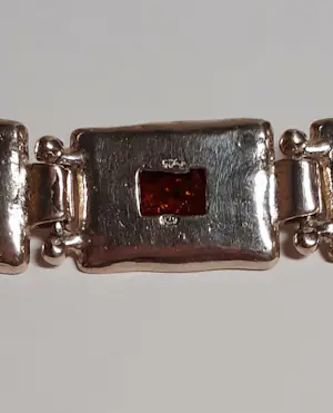 AcheterIn nieuwstaat .Zilveren armband bezet met natuurlijke rechthoekige Barnsteen? Enchérissez de 100!