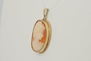 2293b - Antieke 14 karaat geel-gouden Camee hanger - dame en profil - gekeurd kopen? Bied vanaf 70!