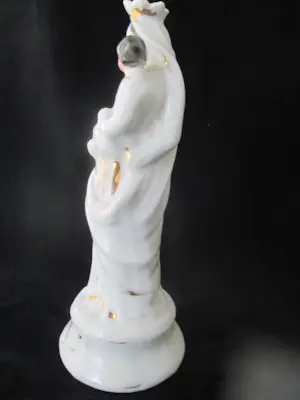 Niet of onleesbaar gesigneerd - Vieux Paris - Madonna met kroon en kindje kopen? Bied vanaf 10!