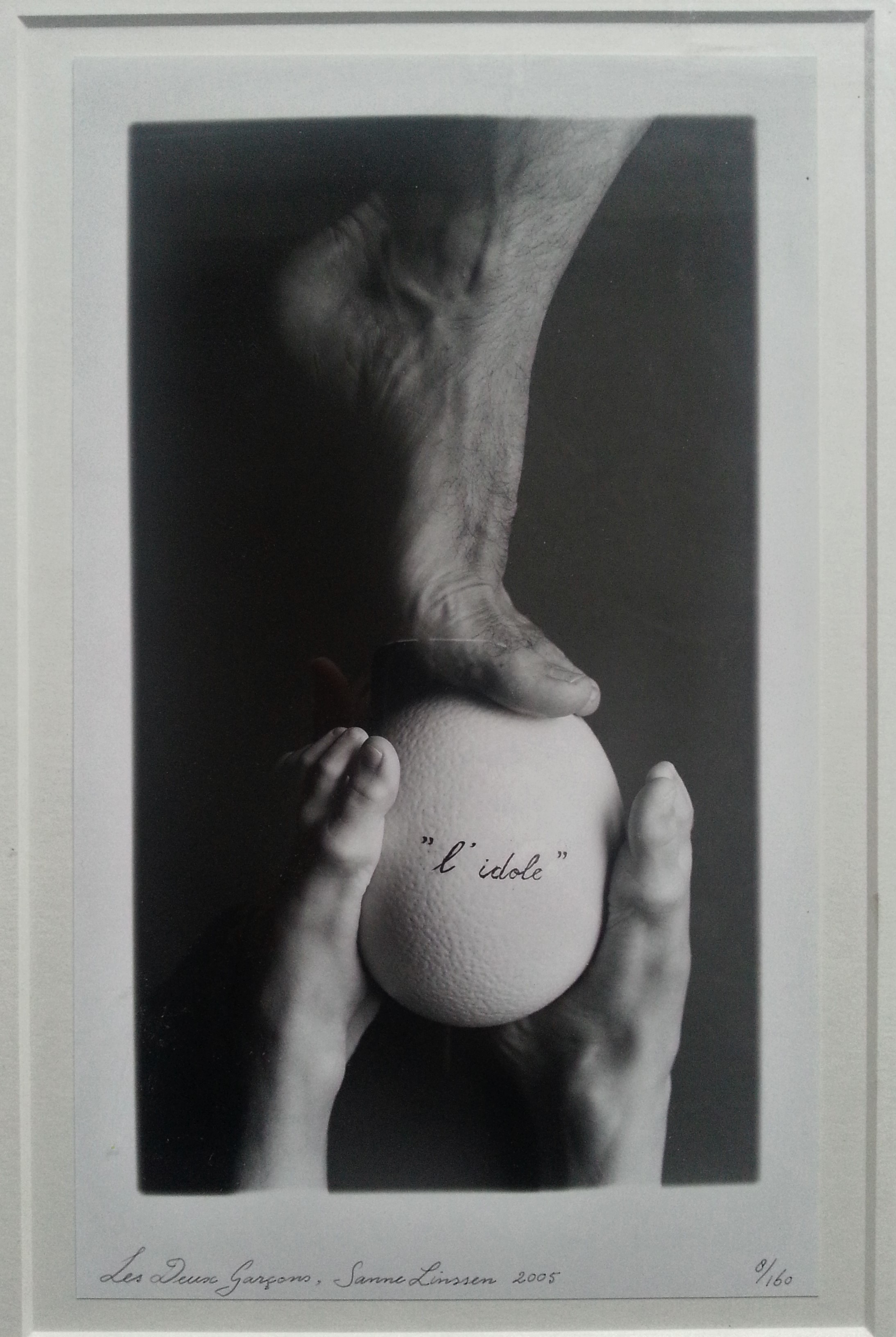 Sanne Linssen - SANNE LINSSEN - Twee Photo's - "Les Deux Garcons" - Handgesigneerd - 2005 kopen? Bied vanaf 20!