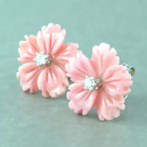 18k gouden oorknoppen met roze agaat en briljant geslepen diamant 0.08ct kopen? Bied vanaf 210!