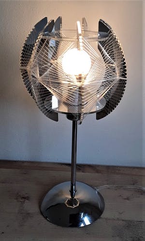 Niet of onleesbaar gesigneerd - Gemerkt Globo- Tafellamp, vermoedelijk ontwerp Paul Secon Swag kopen? Bied vanaf 1!