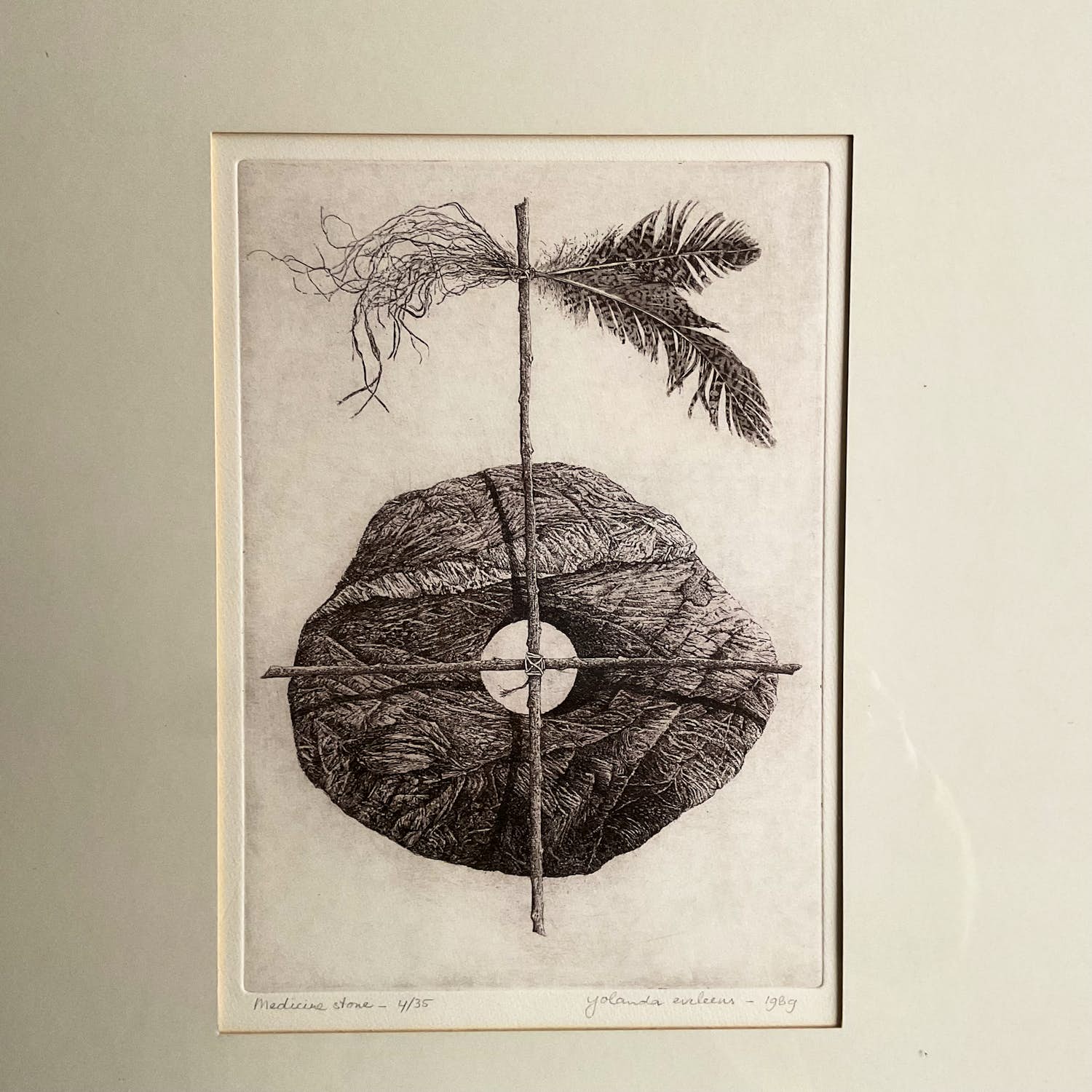 Yolanda Eveleens - medicine stone kopen? Bied vanaf 70!