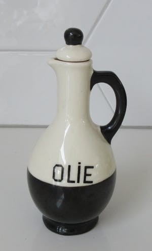 Niet of onleesbaar gesigneerd - Art deco zwart wit aardewerken olie- en azijn Stel kopen? Bied vanaf 10!