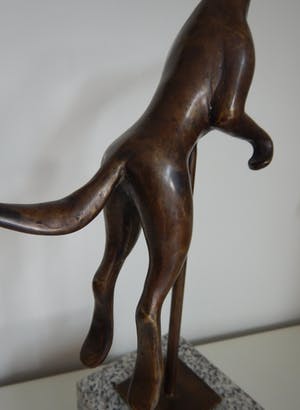 Brons (Onbekend) - Springende hond kopen? Bied vanaf 45!