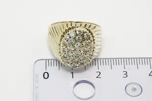 70 - Vintage 14krt geel-gouden pavé ring met 24 briljant gesl. (1.20ct) diamant kopen? Bied vanaf 470!
