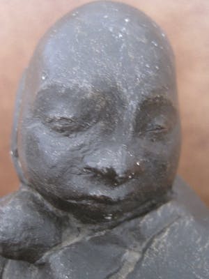 Niet of onleesbaar gesigneerd - Beeldje van een baby kopen? Bied vanaf 10!