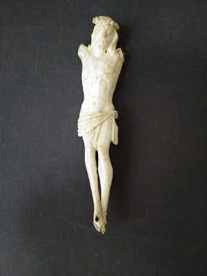 Corpus Christus - been of ivoor (-) verkocht voor € 1!