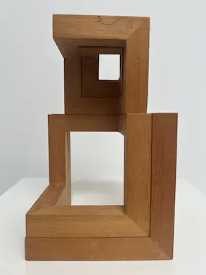 Hil Andringa - Houten sculptuur | 'zonder titel' kopen? Bied vanaf 1!