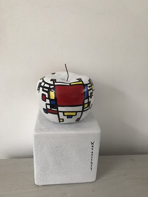 Marianne Bey - Like Apple / Mondriaan style kopen? Bied vanaf 50!