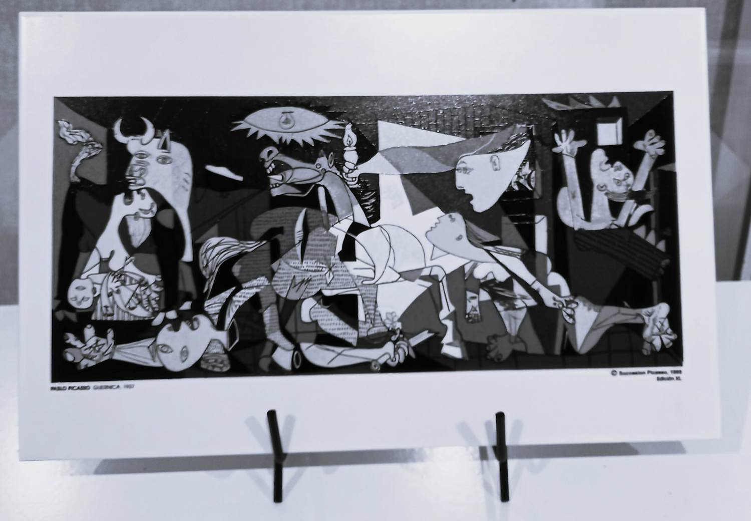 Pablo Picasso - Tegel 'Guernica' kopen? Bied vanaf 99!