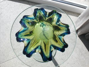 Cenedese - Glazen schaal in twee kleuren, met schitterend omgebogen uiteinden kopen? Bied vanaf 65!