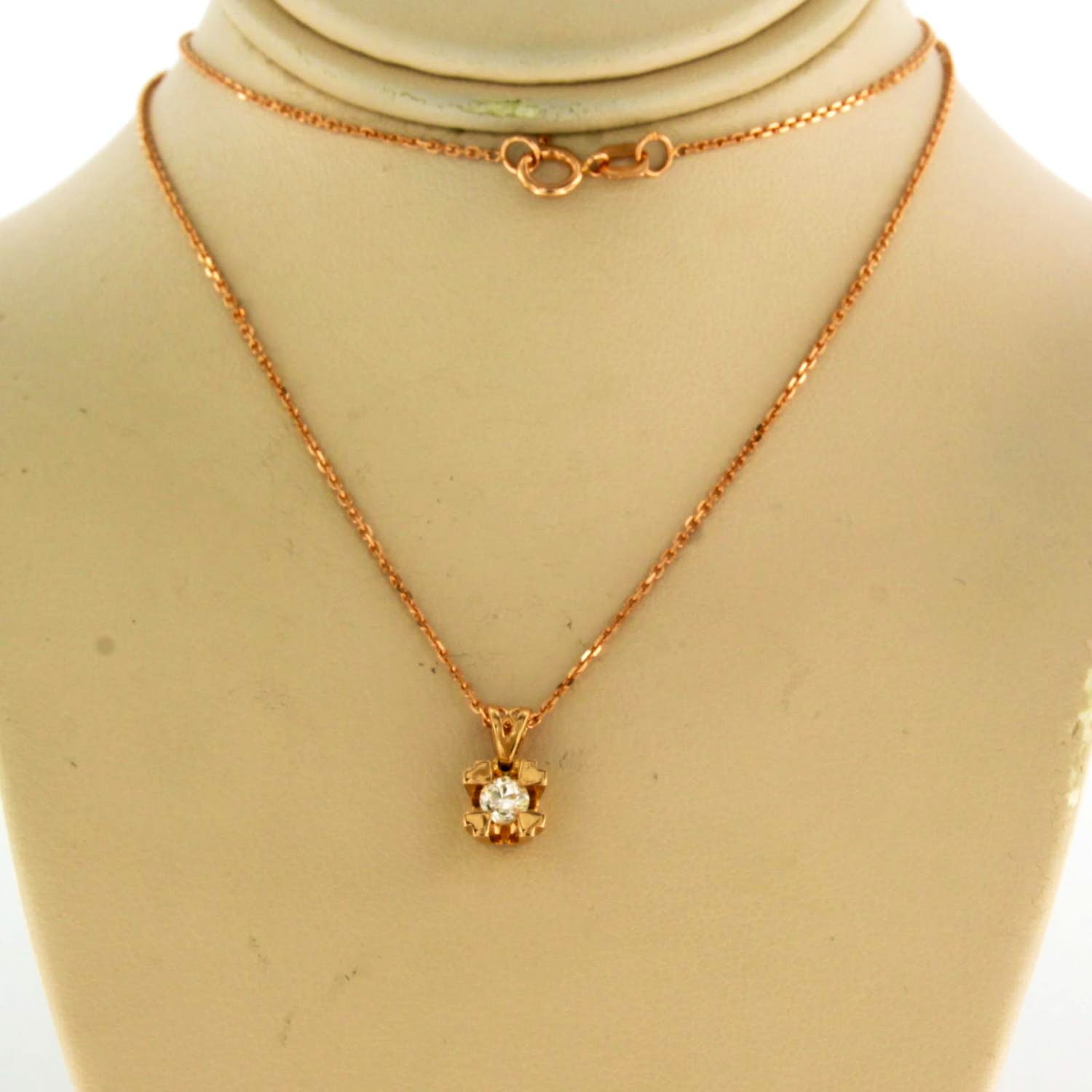 14k gouden collier en solitair hanger met Bolsjewiek geslepen diamant tot.0.19ct kopen? Bied vanaf 260!