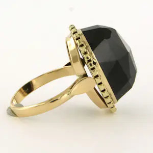 14k geel gouden ring bezet met granaat – 7.5 gram - ringmaat 17(53) kopen? Bied vanaf 310!
