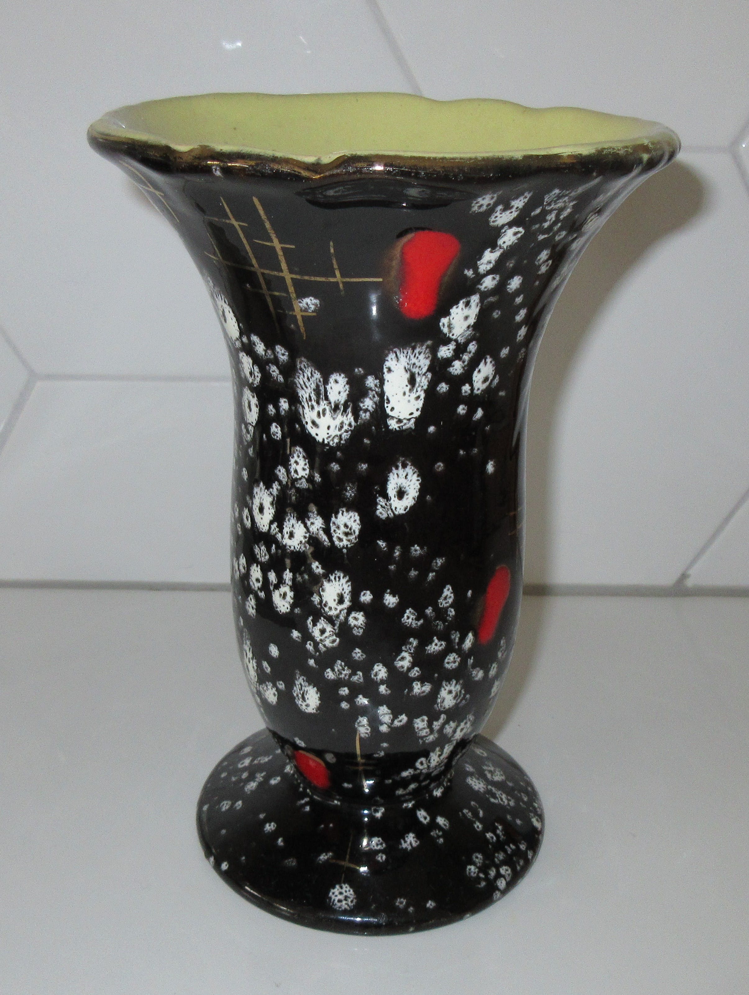 Carstens Tonnieshof - Fifties hand beschilderde aardewerk vaas kopen? Bied vanaf 1!