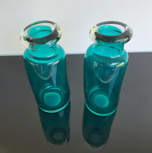 Rosenthal - TWEE “DRUNKEN BOTTLES” VAZEN kopen? Bied vanaf 28!