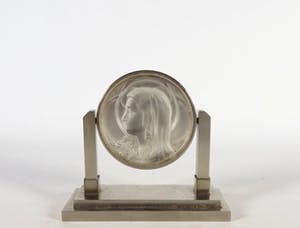 Nieuwe Kunst - Opaline persglas, Plaquette van Maria in metalen montuur kopen? Bied vanaf 1!