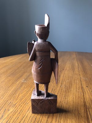 Niet of onleesbaar gesigneerd - Balinees met vechthaan (art deco) kopen? Bied vanaf 1!