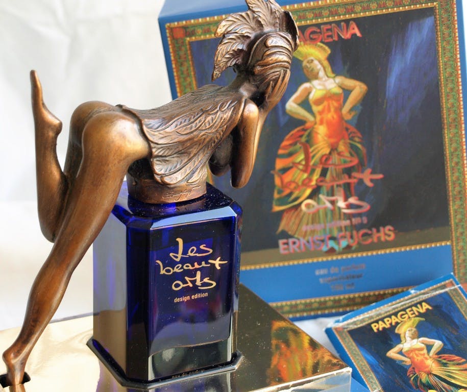 Ernst Fuchs - Bronzen beeld op parfumfles , Papagena – 1998  kopen? Bied vanaf 175!