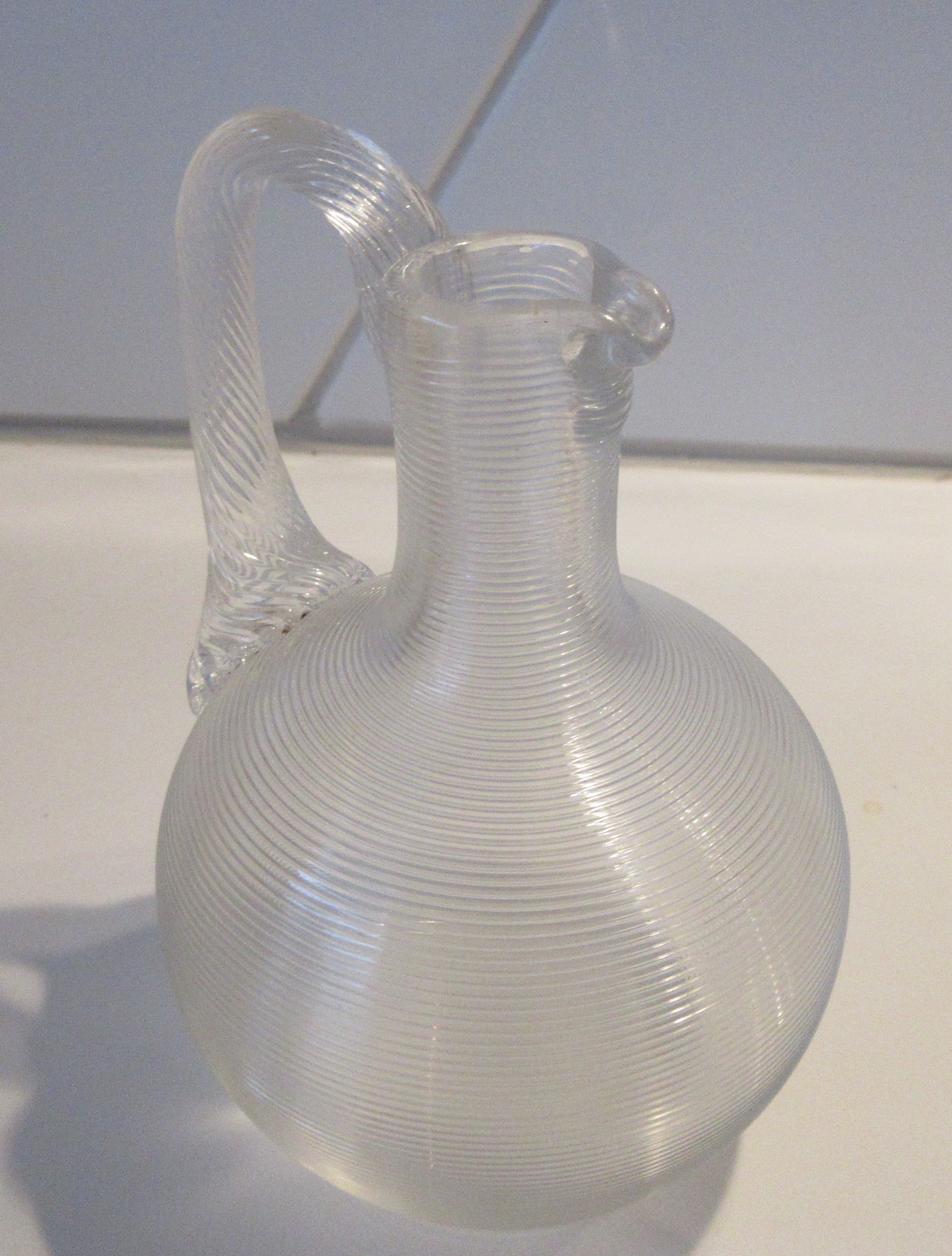 Niet of onleesbaar gesigneerd - Antiek eind 19e eeuwse Fries Draadglazen kruikje kopen? Bied vanaf 1!