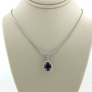 14K Goud - witgouden collier met hanger bezet met diamanten en saffier kopen? Bied vanaf 440!