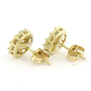 BWG twee kleuren oorknoppen bezet met briljant geslepen diamant tot. 0,05ct kopen? Bied vanaf 140!