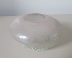 Niet of onleesbaar gesigneerd - Studio glazen vaasje kopen? Bied vanaf 1!