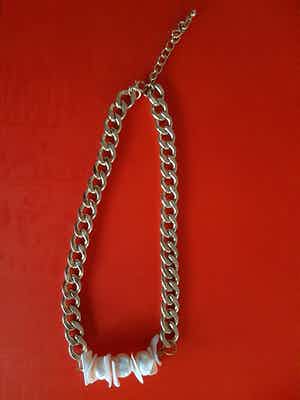 Niet of onleesbaar gesigneerd - Goud kleur Necklace met Akoya Pearl verkocht voor € 1!