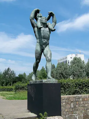 Pieter d' Hont - Man met kind kopen? Bied vanaf 675!