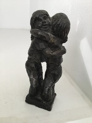 Corry Ammerlaan - Sculptuur “ Vriendschap “ kopen? Bied vanaf 1!