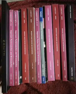 Diverse auteurs - 13 catalogi over horloges kopen? Bied vanaf 20!