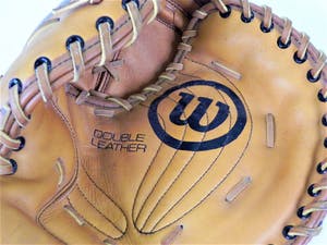 Curiosa - Vintage Wilson linkerhand dubbele lederen ijshockey keeper blocker kopen? Bied vanaf 1!