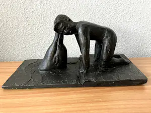Corry Ammerlaan - Zwaar beeld [ 2,056 kg ] van jongen met dolfijn kopen? Bied vanaf 50!