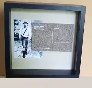 Joseph Beuys - Filzpostkarte - Multiple - in zwarte 3d lijst verkocht voor € 85!
