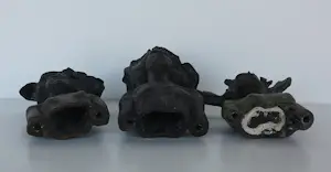 Mieke Oldenburg - Set van drie bronzen beeldjes, Vrouwfiguren kopen? Bied vanaf 200!