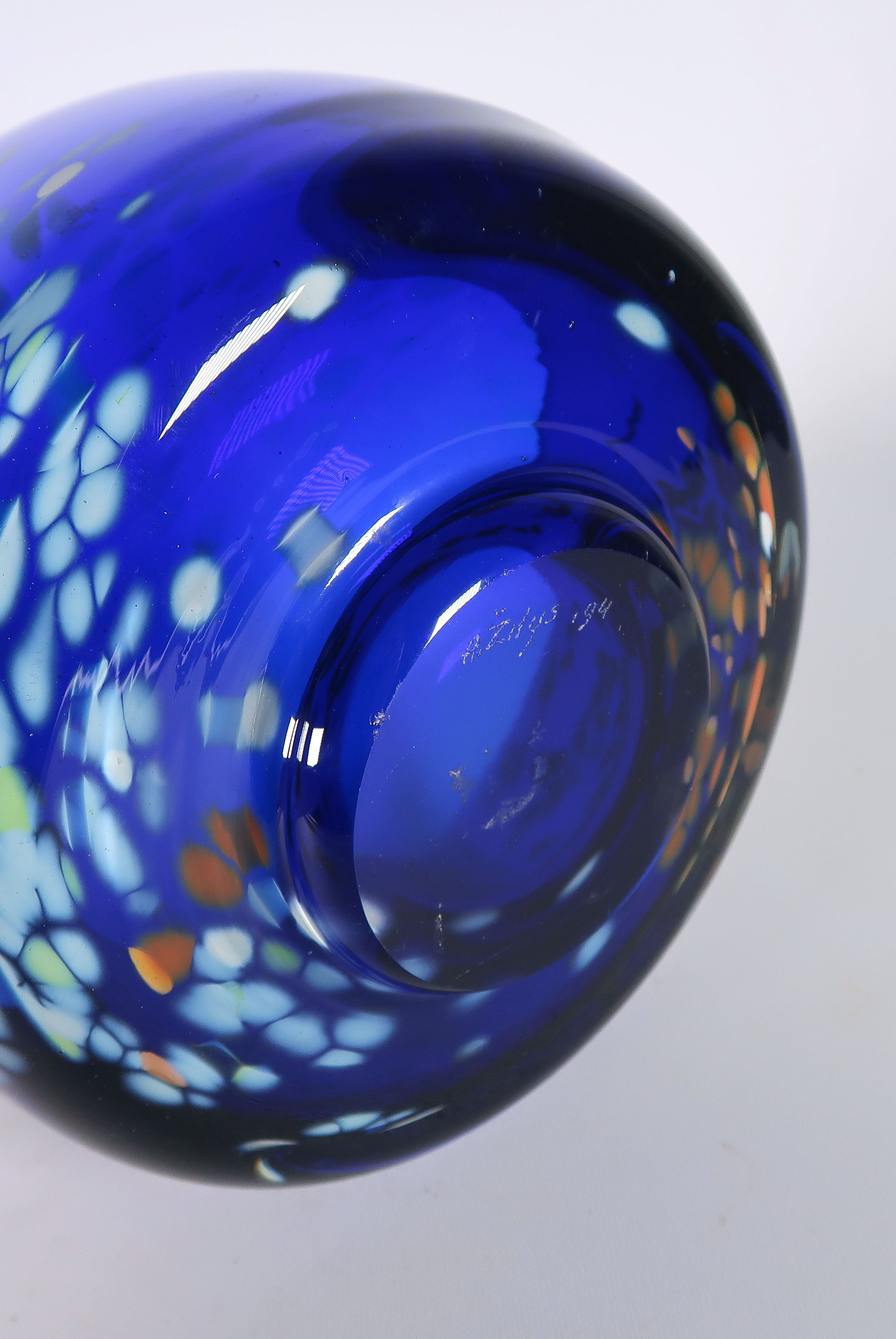 Algimantas Zilys - Glas, Gevlekte schaal op lage voet kopen? Bied vanaf 1!