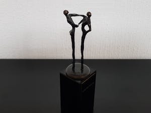 Corry Ammerlaan - Twee Sculpturen - Certificate of Origin kopen? Bied vanaf 1!